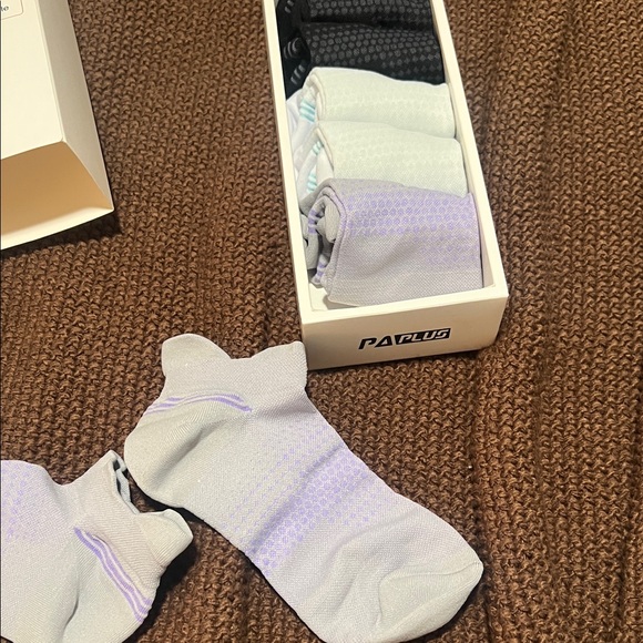 Amazon Running Socks - Picture 4 of 4